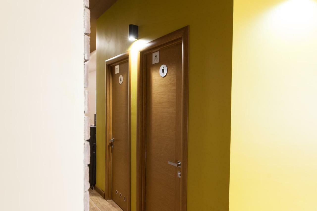 Nap & Rest Hostel Киев Экстерьер фото